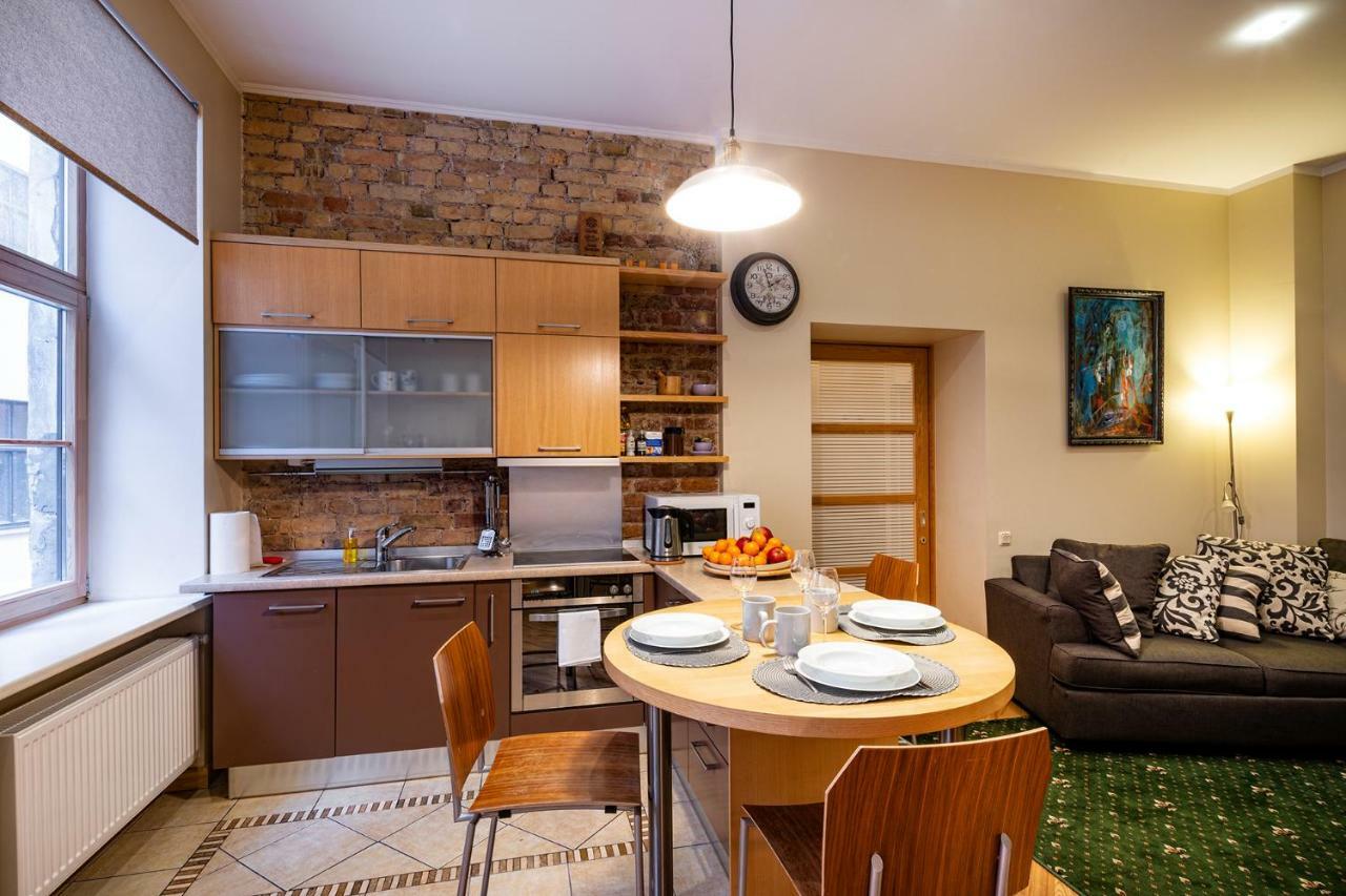 Kalnina Quiet Apartment In City Center ريغا المظهر الخارجي الصورة