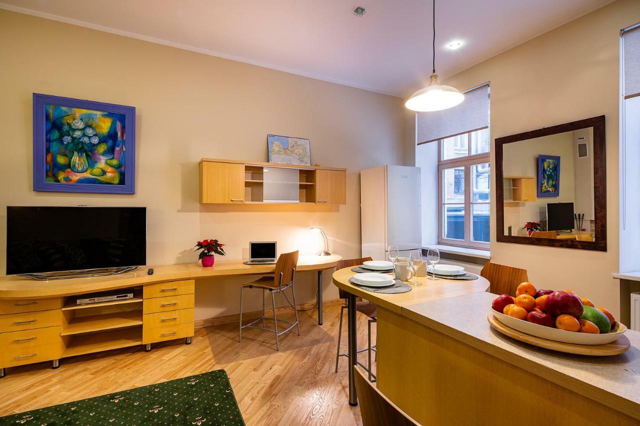 Kalnina Quiet Apartment In City Center ريغا المظهر الخارجي الصورة